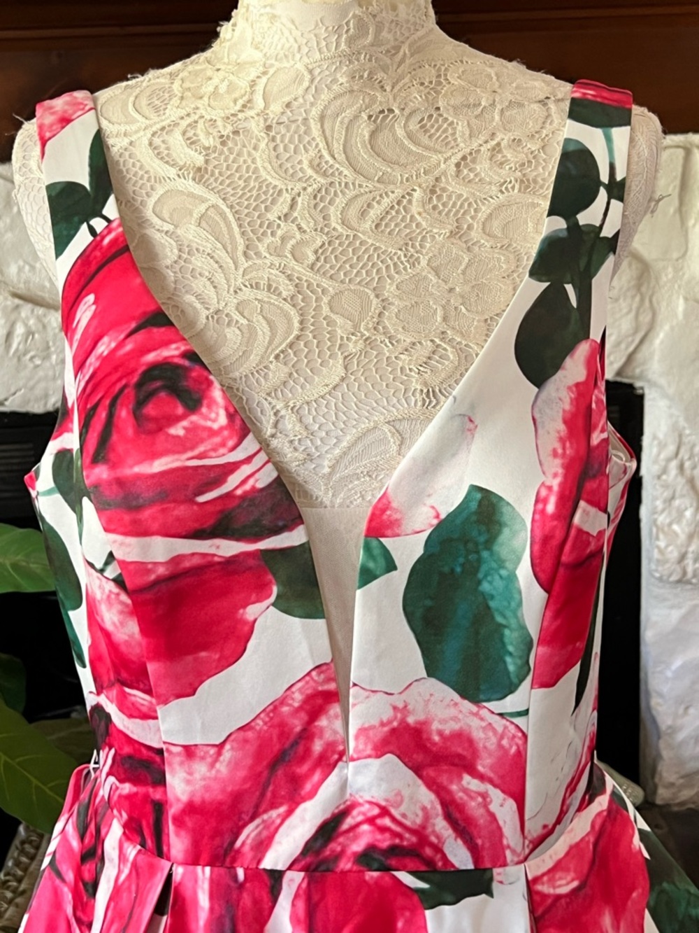 JVN By Jovani Floral Ball Gown in Pink Rose Satin Women’s Dress Size 14 - Picture 4 of 15